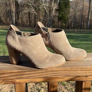 GUC Dolce Vita Booties